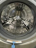 Single Unit Front Load LG WashTower with Center Control 4.5 cu. ft. Washer and 7.4 cu. ft. Gas Dryer - Image 3