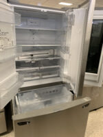 22 cu. ft. Smart wi-fi Enabled InstaView Door-in-Door Counter-Depth Refrigerator - Image 4